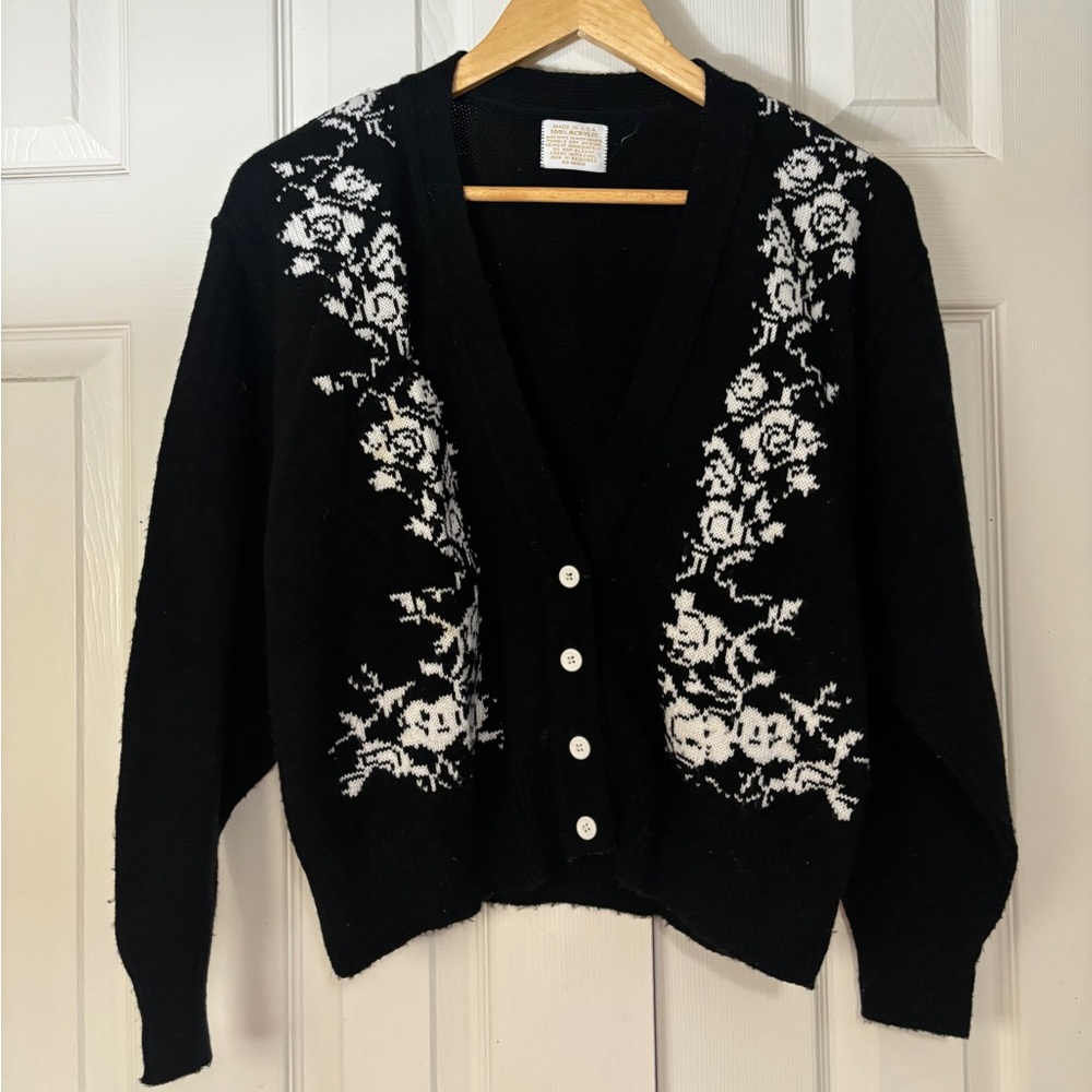 Women's Beautiful Vintage Black White Basic Cardigan Style Career Work Casual M